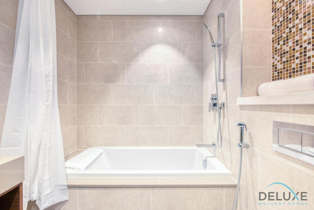 Notable 2Br At Sobha Hartland Greens Mbr City By Deluxe Holiday Homes Dubai Esterno foto